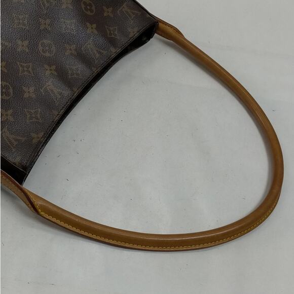 💎✨Authentic✨💎Louis Vuitton Looping GM Shoulder bag - Picture 4 of 9